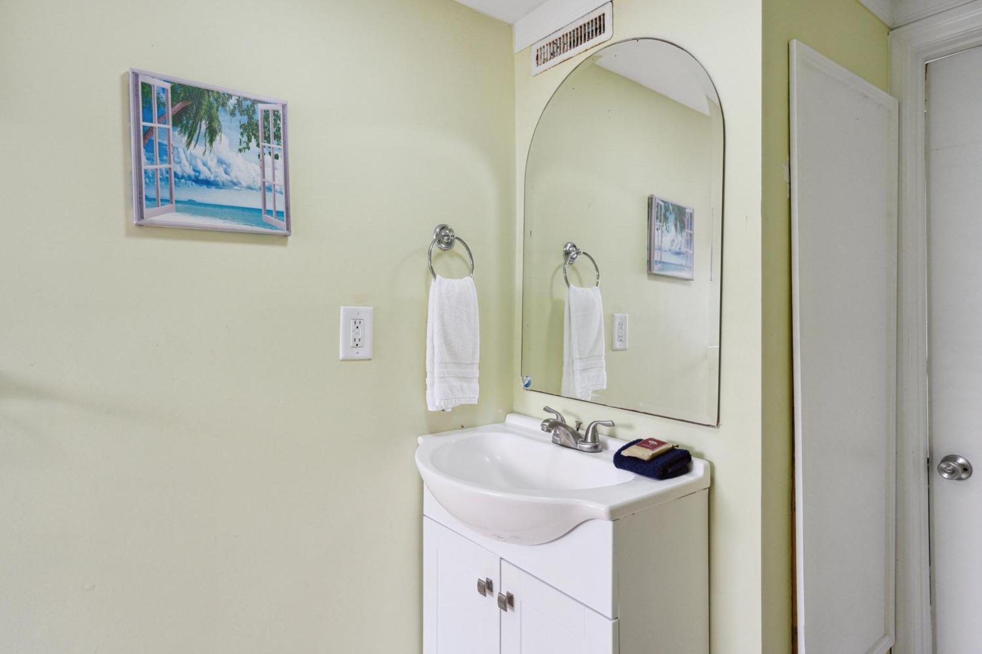 23 Center St - Sunny Side Down - Downstairs Apartment Folly Beach Ngoại thất bức ảnh
